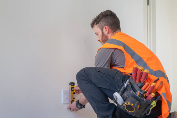 Best Circuit Breaker Repair  in Mooreland, OK